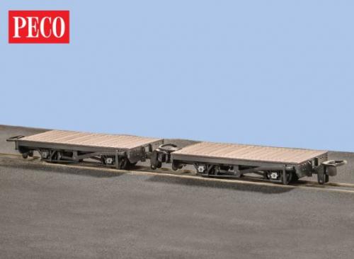 GR-300 Peco 4-wheel Flat Wagon (2)